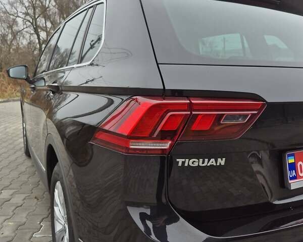 Черный Фольксваген Тигуан, объемом двигателя 1.98 л и пробегом 198 тыс. км за 21950 $, фото 20 на Automoto.ua