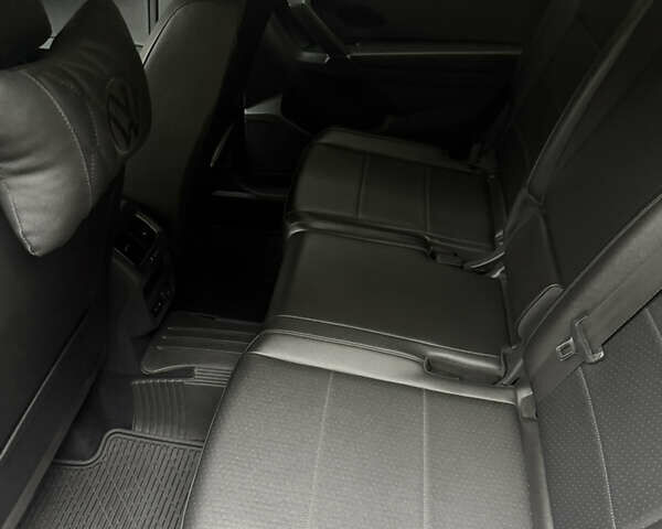 Черный Фольксваген Тигуан, объемом двигателя 1.98 л и пробегом 195 тыс. км за 16000 $, фото 8 на Automoto.ua