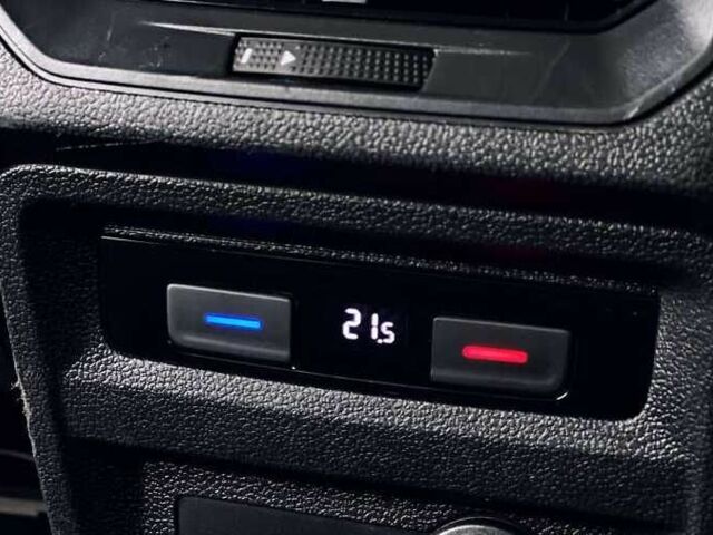 Чорний Фольксваген Тігуан, об'ємом двигуна 2 л та пробігом 150 тис. км за 23000 $, фото 11 на Automoto.ua