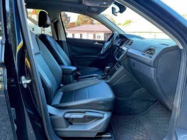 Черный Фольксваген Тигуан, объемом двигателя 2 л и пробегом 89 тыс. км за 11000 $, фото 12 на Automoto.ua