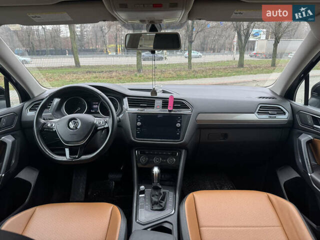 Чорний Фольксваген Тігуан, об'ємом двигуна 1.98 л та пробігом 105 тис. км за 20500 $, фото 17 на Automoto.ua
