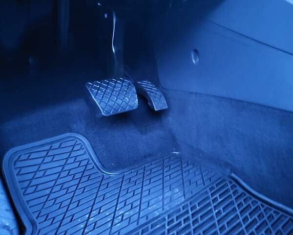 Чорний Фольксваген Тігуан, об'ємом двигуна 2 л та пробігом 101 тис. км за 21000 $, фото 21 на Automoto.ua