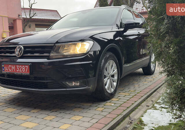 Чорний Фольксваген Тігуан, об'ємом двигуна 1.98 л та пробігом 258 тис. км за 23300 $, фото 10 на Automoto.ua