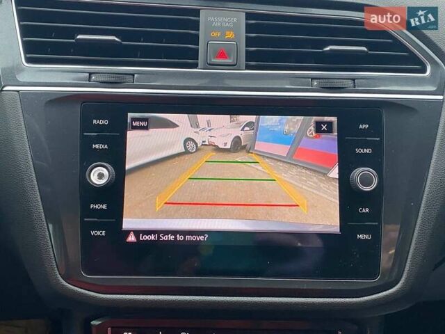 Черный Фольксваген Тигуан, объемом двигателя 2.49 л и пробегом 224 тыс. км за 18500 $, фото 16 на Automoto.ua