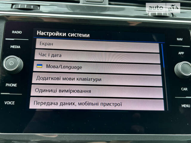 Черный Фольксваген Тигуан, объемом двигателя 2 л и пробегом 133 тыс. км за 27995 $, фото 105 на Automoto.ua