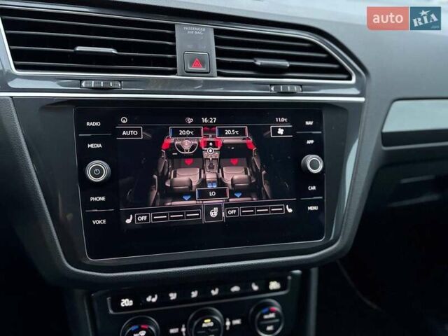 Чорний Фольксваген Тігуан, об'ємом двигуна 1.98 л та пробігом 235 тис. км за 21799 $, фото 38 на Automoto.ua