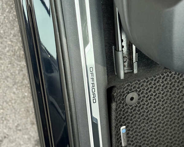 Черный Фольксваген Тигуан, объемом двигателя 1.97 л и пробегом 204 тыс. км за 26990 $, фото 22 на Automoto.ua