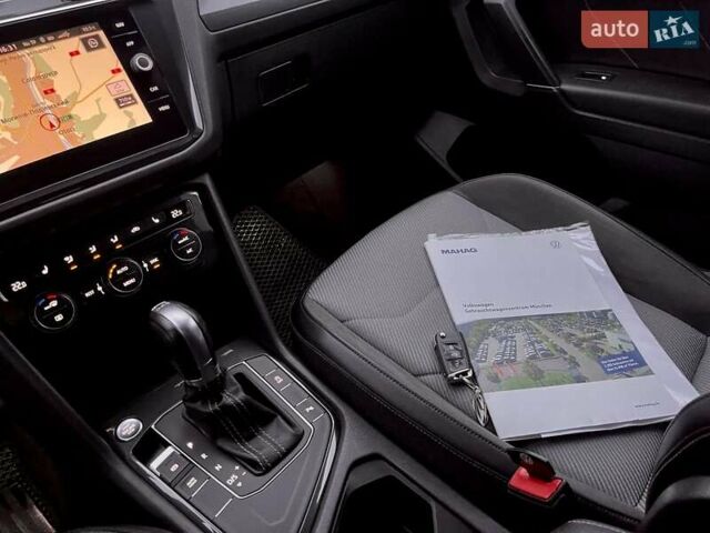 Черный Фольксваген Тигуан, объемом двигателя 1.98 л и пробегом 149 тыс. км за 29900 $, фото 10 на Automoto.ua