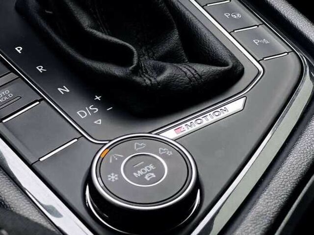 Чорний Фольксваген Тігуан, об'ємом двигуна 2 л та пробігом 150 тис. км за 23000 $, фото 8 на Automoto.ua