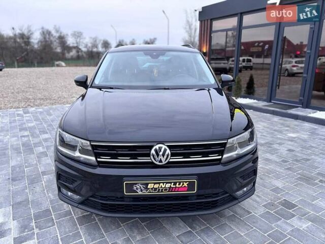 Чорний Фольксваген Тігуан, об'ємом двигуна 1.98 л та пробігом 235 тис. км за 21799 $, фото 2 на Automoto.ua