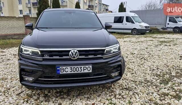 Черный Фольксваген Тигуан, объемом двигателя 2 л и пробегом 82 тыс. км за 21500 $, фото 13 на Automoto.ua