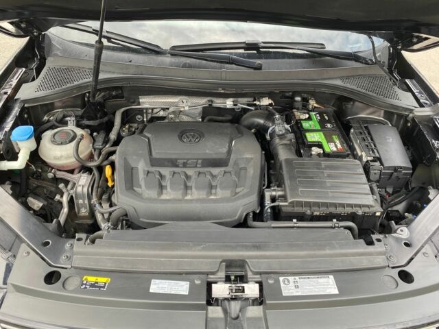 Чорний Фольксваген Тігуан, об'ємом двигуна 2 л та пробігом 66 тис. км за 19499 $, фото 7 на Automoto.ua