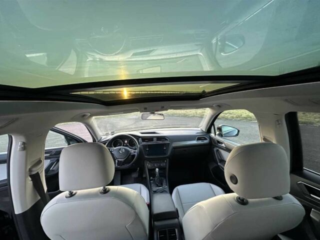 Черный Фольксваген Тигуан, объемом двигателя 2 л и пробегом 109 тыс. км за 11800 $, фото 9 на Automoto.ua