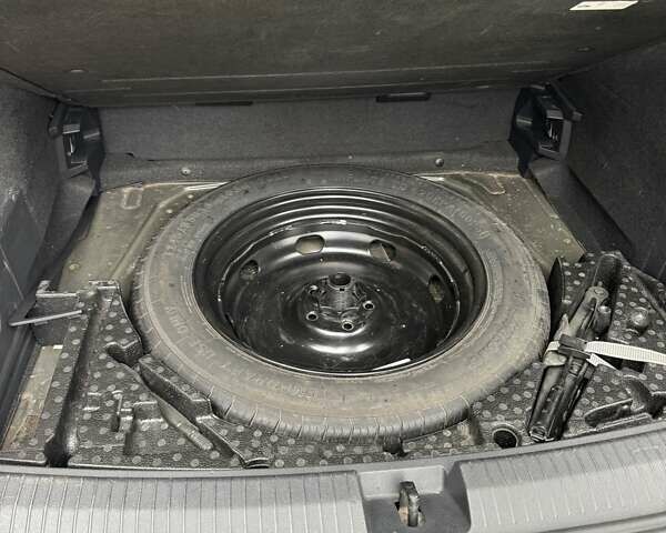 Чорний Фольксваген Тігуан, об'ємом двигуна 1.98 л та пробігом 199 тис. км за 17100 $, фото 14 на Automoto.ua