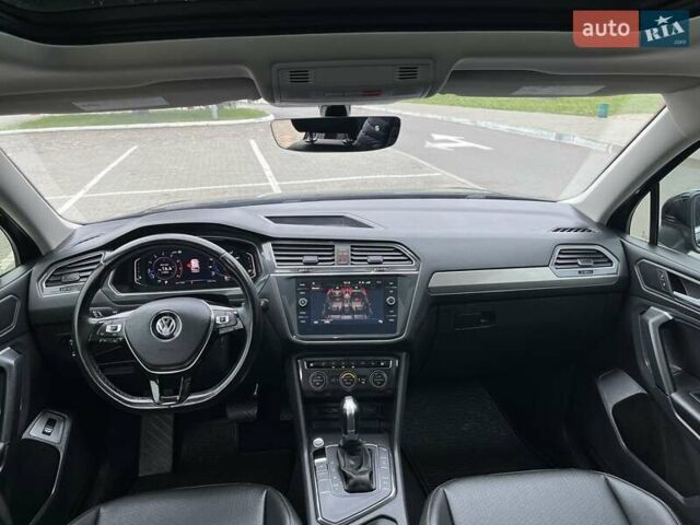 Чорний Фольксваген Тігуан, об'ємом двигуна 2 л та пробігом 124 тис. км за 19500 $, фото 66 на Automoto.ua