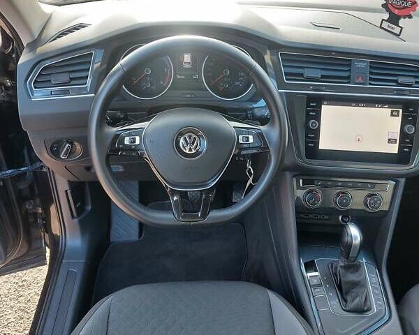 Черный Фольксваген Тигуан, объемом двигателя 1.98 л и пробегом 196 тыс. км за 21700 $, фото 29 на Automoto.ua