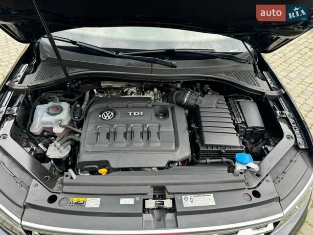 Чорний Фольксваген Тігуан, об'ємом двигуна 2 л та пробігом 223 тис. км за 27799 $, фото 45 на Automoto.ua
