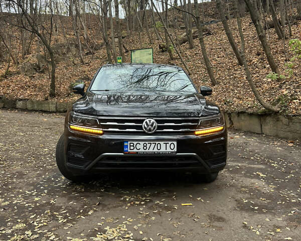 Черный Фольксваген Тигуан, объемом двигателя 1.98 л и пробегом 123 тыс. км за 18500 $, фото 10 на Automoto.ua