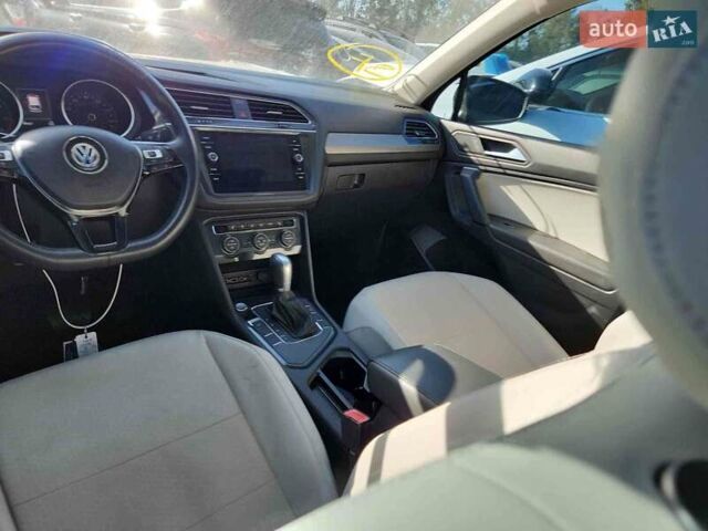 Черный Фольксваген Тигуан, объемом двигателя 2 л и пробегом 138 тыс. км за 12490 $, фото 14 на Automoto.ua