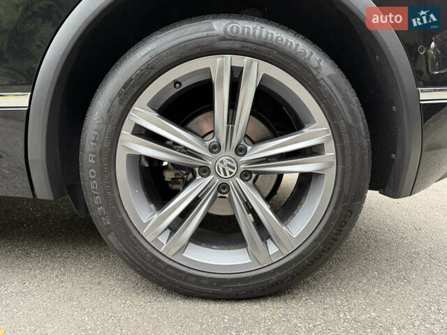 Фольксваген Тигуан 2019 в Киеве на Automoto.ua Черный Фольксваген Тигуан, объемом двигателя 2 л и пробегом 120 тыс. км за 32799 $, фото 24 на Automoto.ua