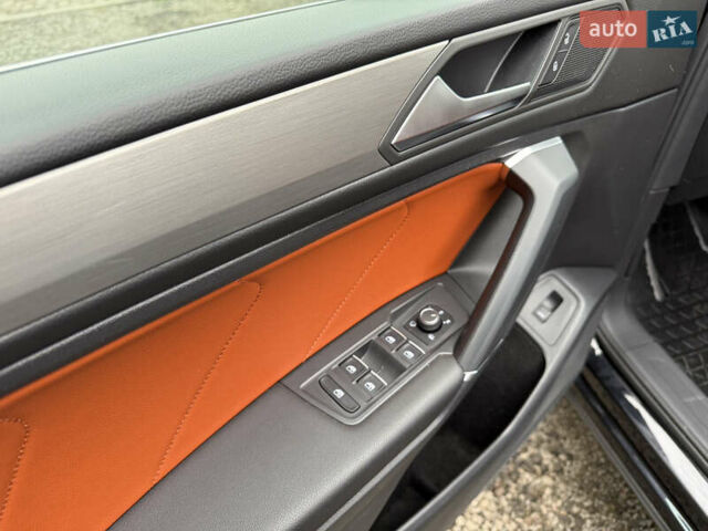 Черный Фольксваген Тигуан, объемом двигателя 1.98 л и пробегом 220 тыс. км за 26500 $, фото 13 на Automoto.ua