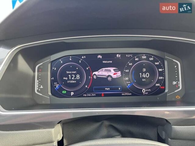 Черный Фольксваген Тигуан, объемом двигателя 2 л и пробегом 66 тыс. км за 24000 $, фото 7 на Automoto.ua