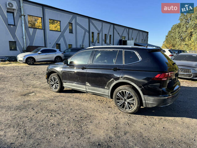 Черный Фольксваген Тигуан, объемом двигателя 2 л и пробегом 133 тыс. км за 11900 $, фото 11 на Automoto.ua