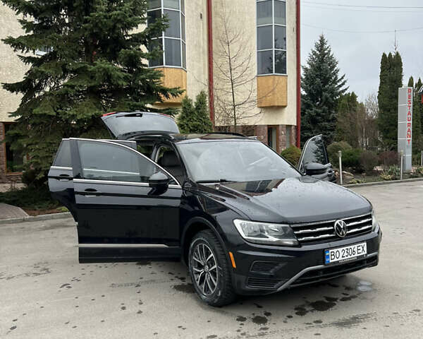 Черный Фольксваген Тигуан, объемом двигателя 2 л и пробегом 130 тыс. км за 18500 $, фото 23 на Automoto.ua