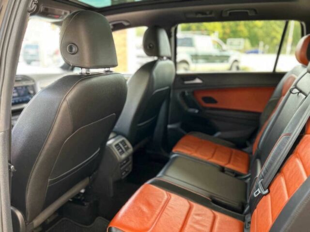 Чорний Фольксваген Тігуан, об'ємом двигуна 2 л та пробігом 43 тис. км за 12200 $, фото 8 на Automoto.ua