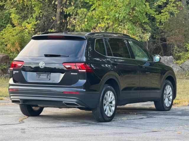 Черный Фольксваген Тигуан, объемом двигателя 2 л и пробегом 43 тыс. км за 11400 $, фото 6 на Automoto.ua