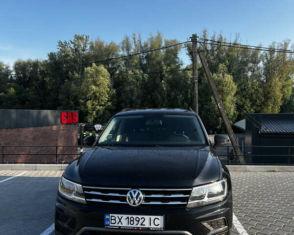 Черный Фольксваген Тигуан, объемом двигателя 1.98 л и пробегом 101 тыс. км за 15300 $, фото 8 на Automoto.ua