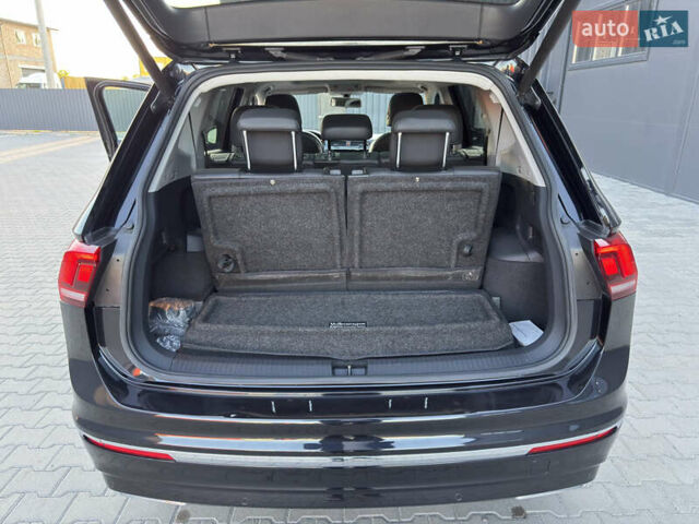 Черный Фольксваген Тигуан, объемом двигателя 2 л и пробегом 231 тыс. км за 16300 $, фото 41 на Automoto.ua