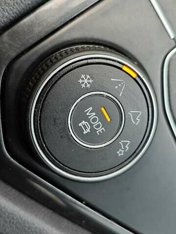 Чорний Фольксваген Тігуан, об'ємом двигуна 1.98 л та пробігом 314 тис. км за 15200 $, фото 41 на Automoto.ua