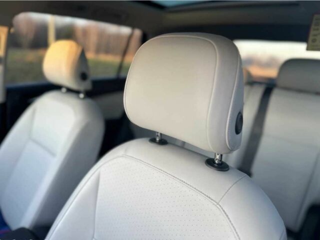 Черный Фольксваген Тигуан, объемом двигателя 2 л и пробегом 109 тыс. км за 11800 $, фото 13 на Automoto.ua