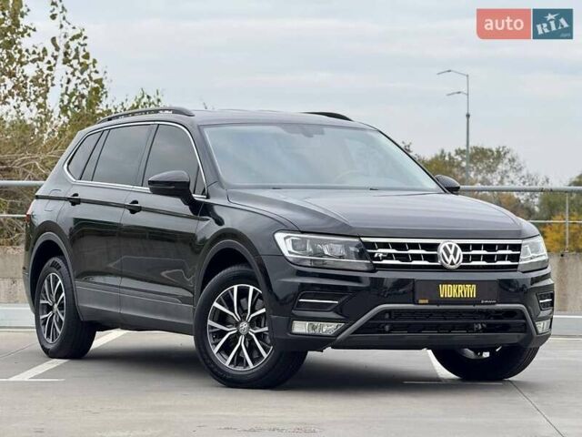 Черный Фольксваген Тигуан, объемом двигателя 1.98 л и пробегом 117 тыс. км за 19650 $, фото 8 на Automoto.ua