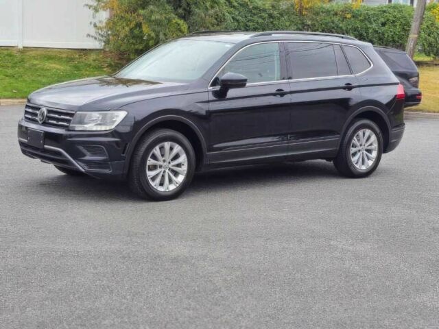 Черный Фольксваген Тигуан, объемом двигателя 2 л и пробегом 41 тыс. км за 8200 $, фото 2 на Automoto.ua