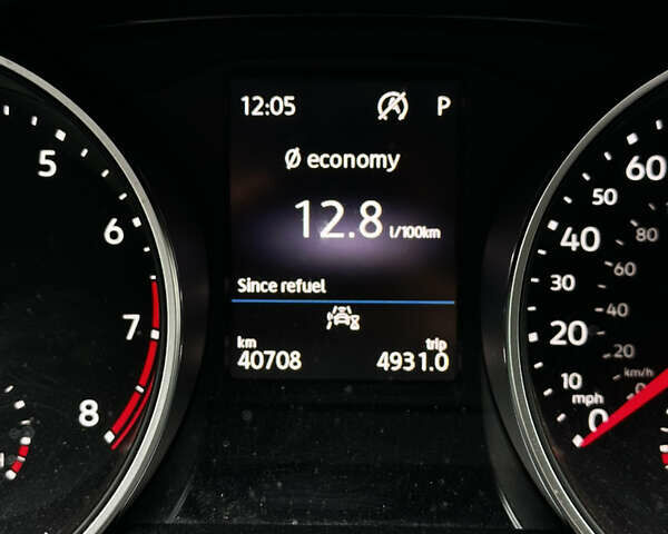 Черный Фольксваген Тигуан, объемом двигателя 1.98 л и пробегом 40 тыс. км за 21500 $, фото 12 на Automoto.ua