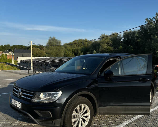 Черный Фольксваген Тигуан, объемом двигателя 1.98 л и пробегом 101 тыс. км за 15300 $, фото 6 на Automoto.ua