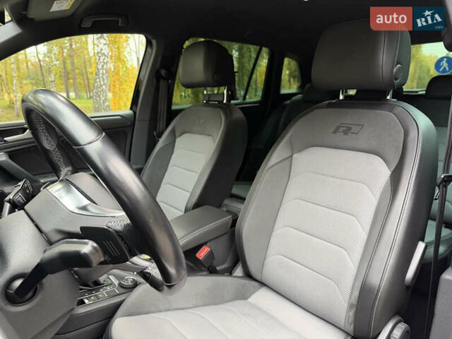 Фольксваген Тигуан 2019 в Киеве на Automoto.ua Черный Фольксваген Тигуан, объемом двигателя 2 л и пробегом 120 тыс. км за 32799 $, фото 46 на Automoto.ua