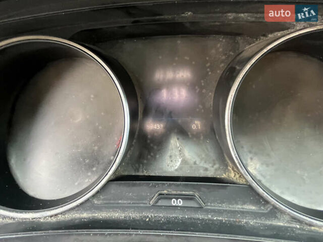 Черный Фольксваген Тигуан, объемом двигателя 2 л и пробегом 160 тыс. км за 12000 $, фото 10 на Automoto.ua