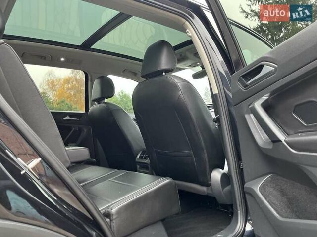 Чорний Фольксваген Тігуан, об'ємом двигуна 2 л та пробігом 124 тис. км за 19500 $, фото 50 на Automoto.ua