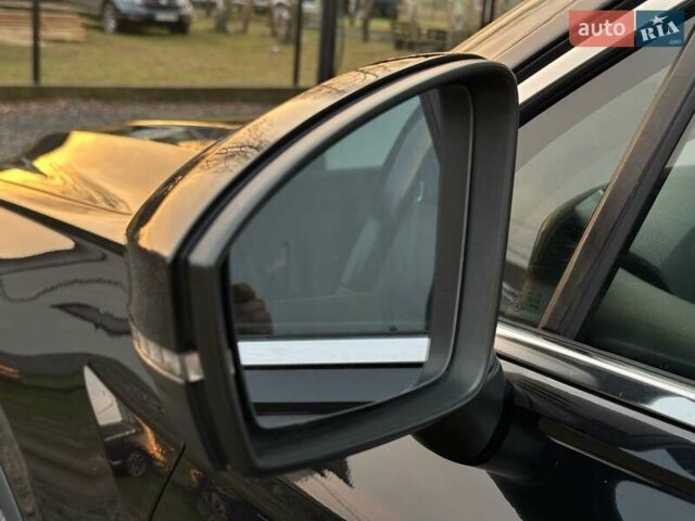 Чорний Фольксваген Тігуан, об'ємом двигуна 2 л та пробігом 200 тис. км за 15900 $, фото 17 на Automoto.ua