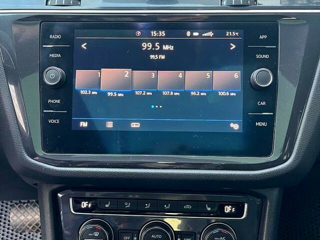 Черный Фольксваген Тигуан, объемом двигателя 2 л и пробегом 133 тыс. км за 22000 $, фото 10 на Automoto.ua