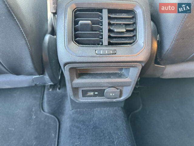 Черный Фольксваген Тигуан, объемом двигателя 2 л и пробегом 133 тыс. км за 11900 $, фото 36 на Automoto.ua