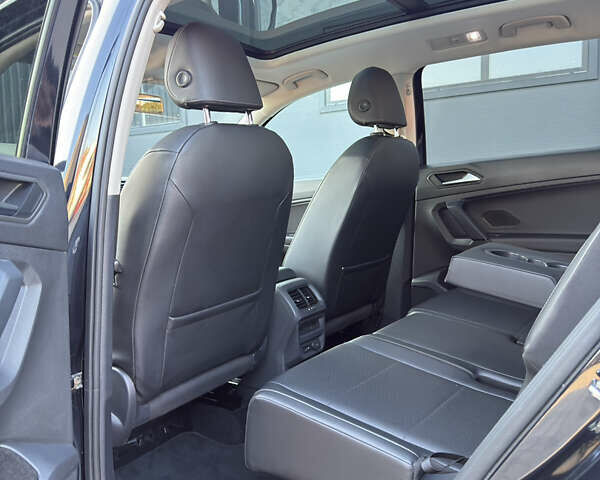 Черный Фольксваген Тигуан, объемом двигателя 2 л и пробегом 231 тыс. км за 16300 $, фото 33 на Automoto.ua