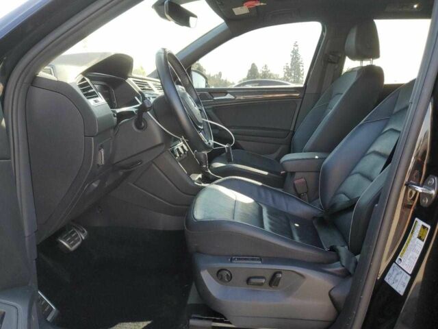 Чорний Фольксваген Тігуан, об'ємом двигуна 2 л та пробігом 65 тис. км за 6800 $, фото 6 на Automoto.ua