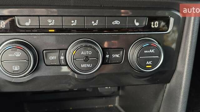 Чорний Фольксваген Тігуан, об'ємом двигуна 1.98 л та пробігом 314 тис. км за 15200 $, фото 40 на Automoto.ua