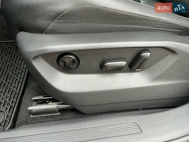 Чорний Фольксваген Тігуан, об'ємом двигуна 2 л та пробігом 124 тис. км за 19500 $, фото 37 на Automoto.ua