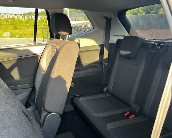 Черный Фольксваген Тигуан, объемом двигателя 1.98 л и пробегом 101 тыс. км за 15300 $, фото 19 на Automoto.ua