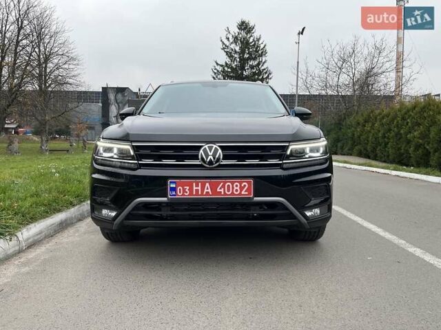 Чорний Фольксваген Тігуан, об'ємом двигуна 2 л та пробігом 124 тис. км за 19500 $, фото 111 на Automoto.ua